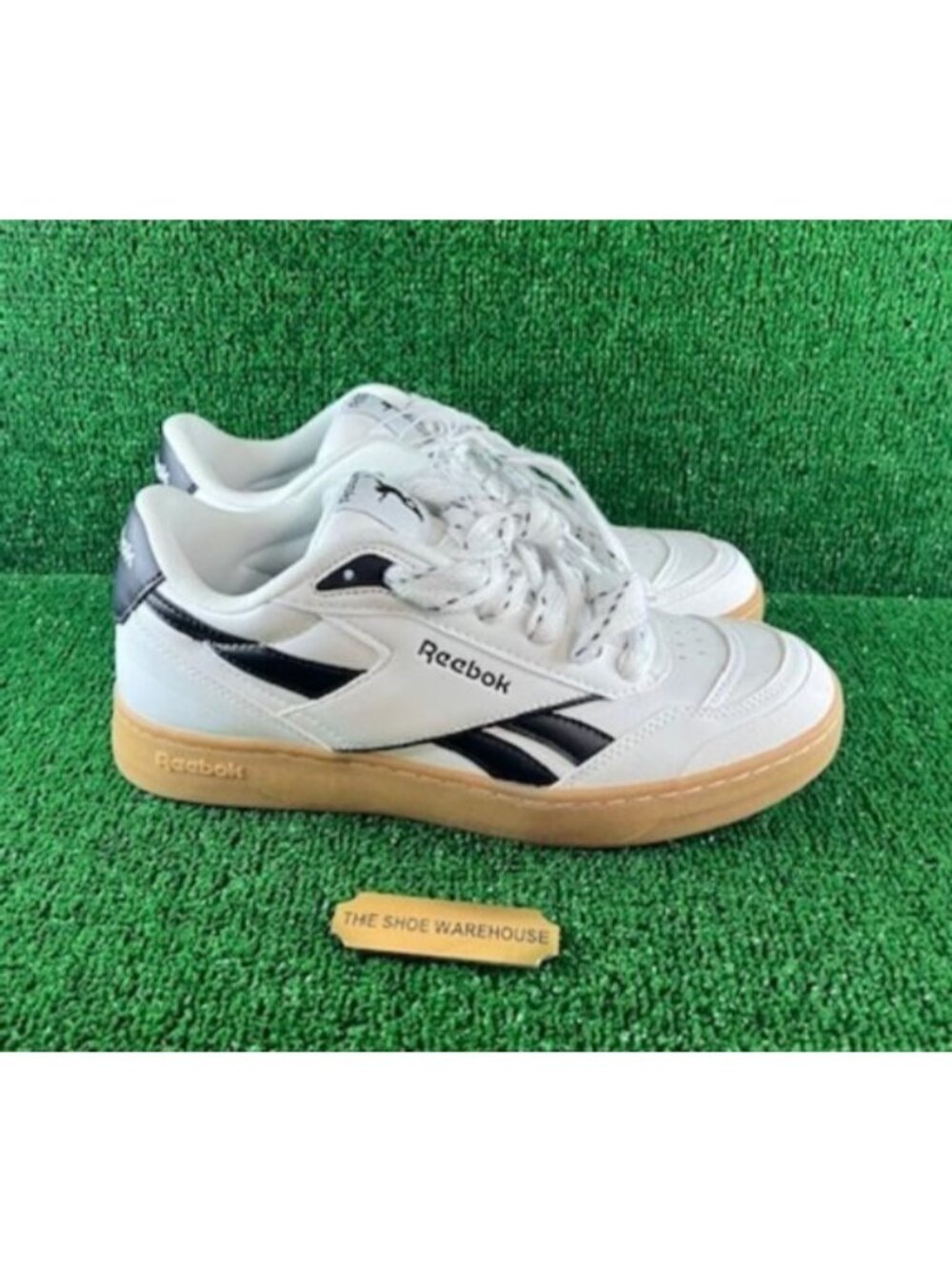 Men's Reebok Skater Sneakers QDP1PHI Off White Black Skater Logo Size 10.5